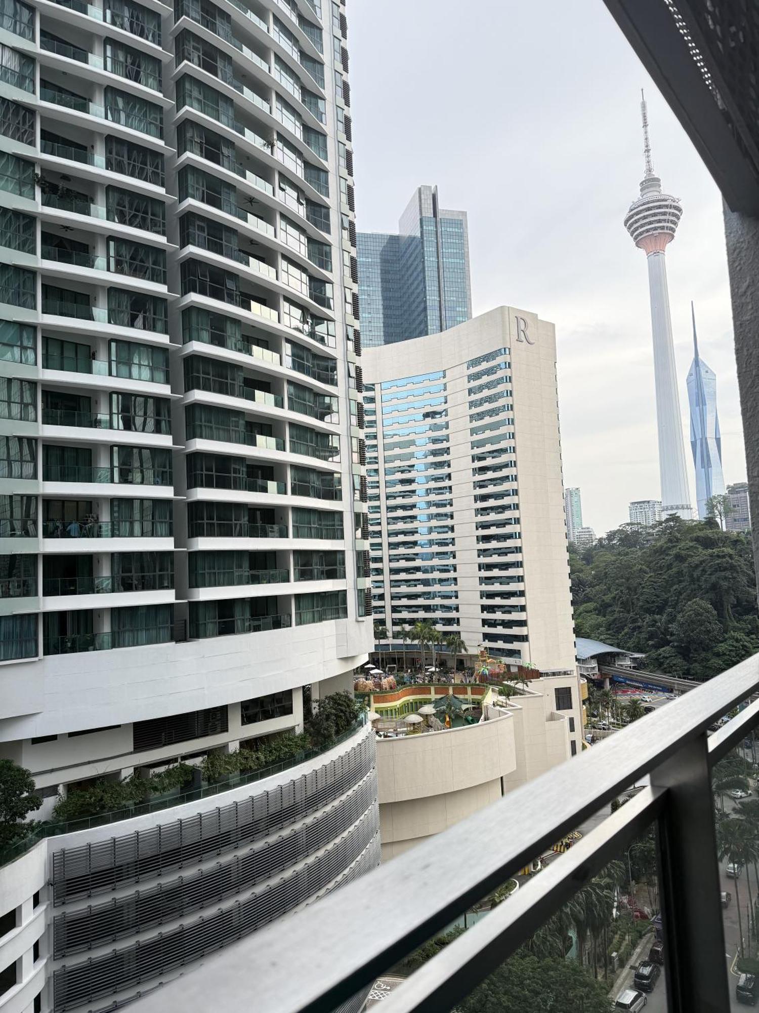 Mercu Summer Bernice Klcc 4*